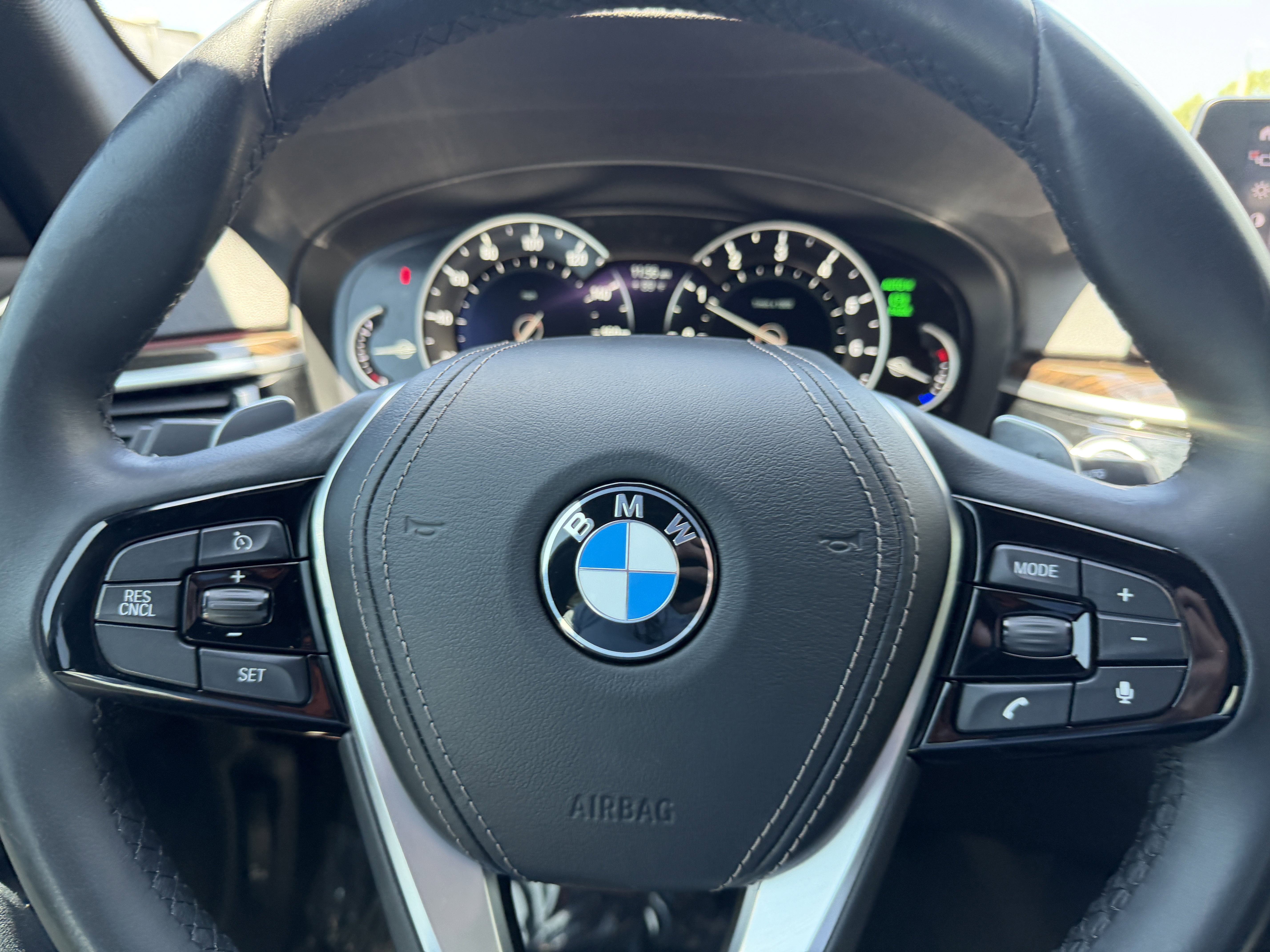 Used 2019 BMW 530i w/ Convenience Package RWD image 33