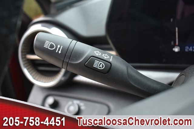 Used 2024 Chevrolet Trax ACTIV w/ Sunroof Package FWD image 31