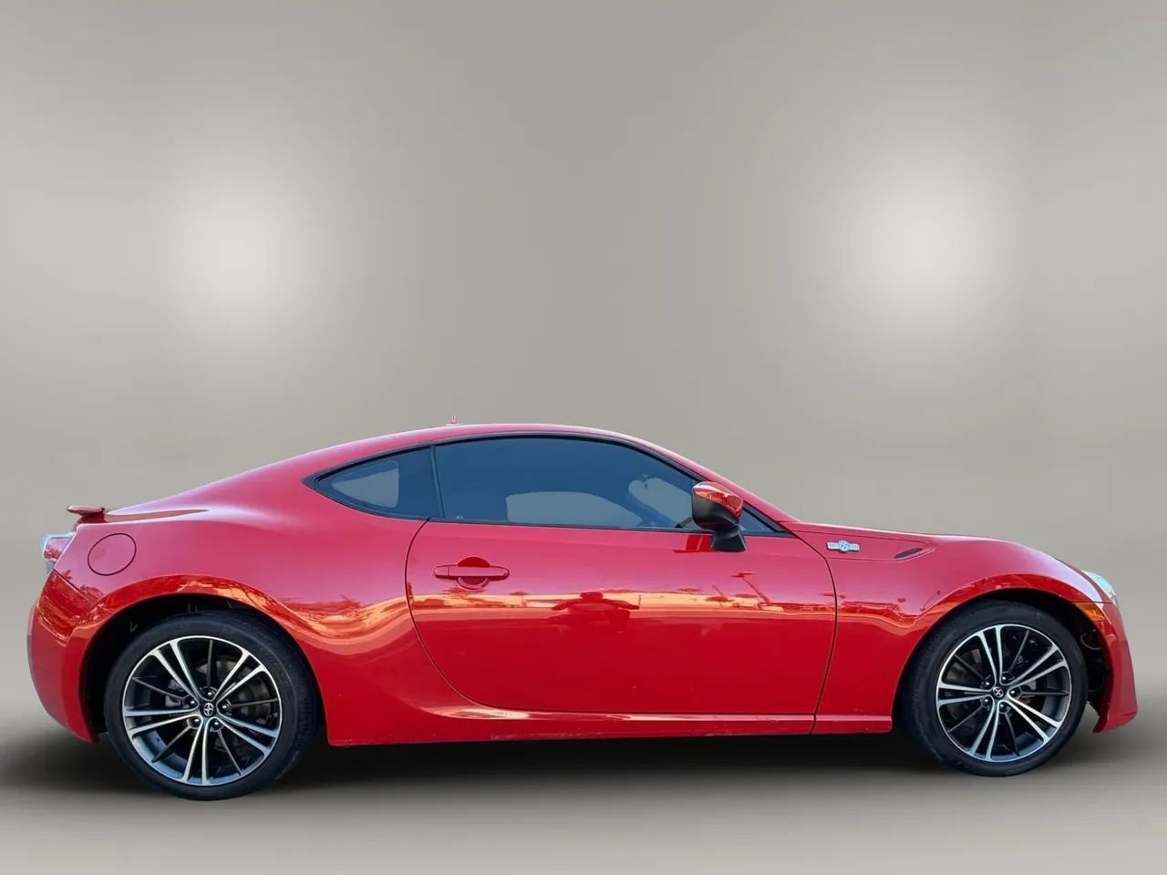 Used 2014 Scion FR-S RWD image 17