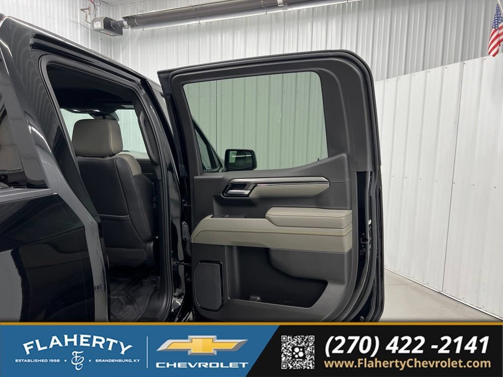 Used 2025 Chevrolet Silverado 1500 ZR2 w/ Technology Package AWD/4WD image 12