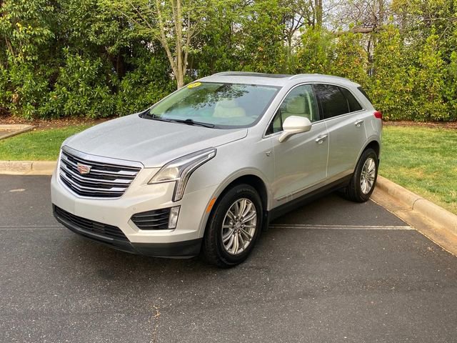 Used 2018 Cadillac XT5 Luxury w/ Driver Awareness Package FWD image 3