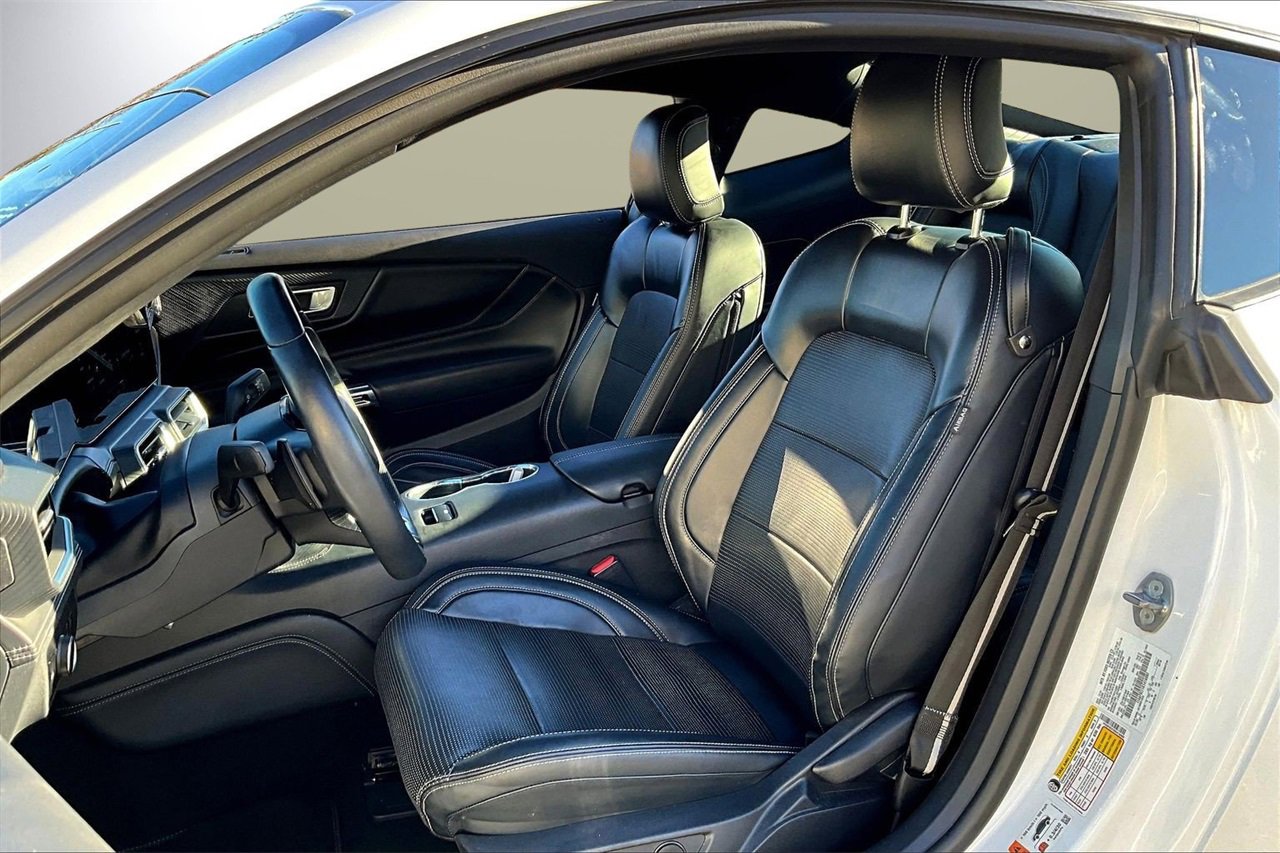 Used 2024 Ford Mustang GT Premium image 19