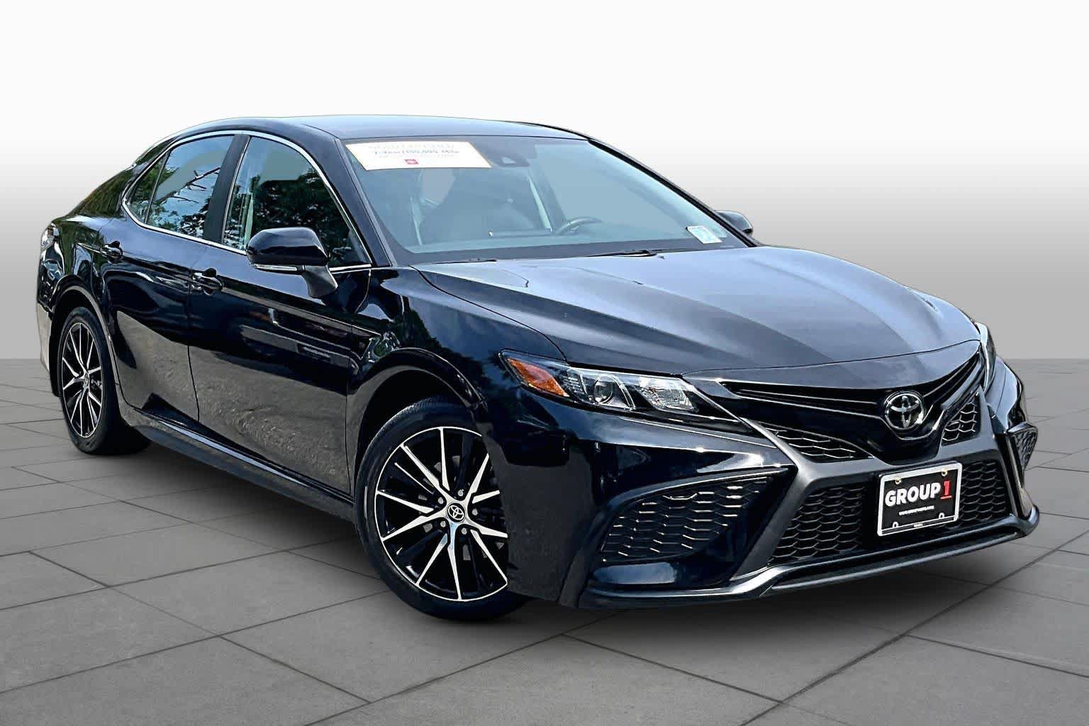 Certified 2024 Toyota Camry SE w/ Blackout Package (TMS) AWD/4WD image 3