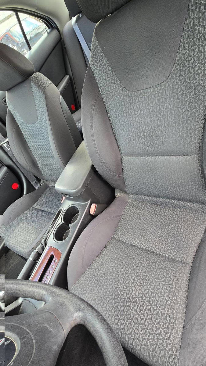 Used 2007 Pontiac G6 Base 4dr Sedan w/ Sport Package image 7