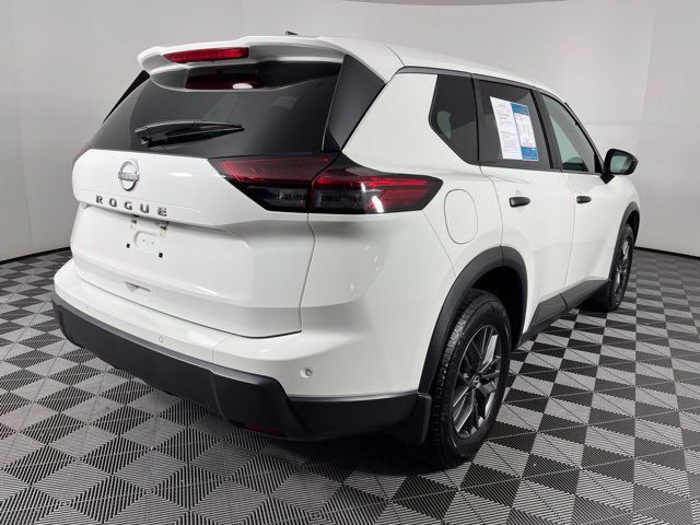 Certified 2025 Nissan Rogue S FWD image 11