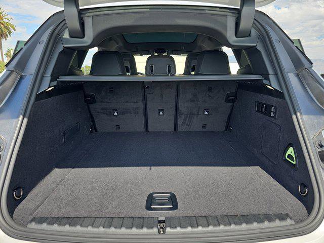 New 2026 BMW iX xDrive60 w/ Premium Package image 12