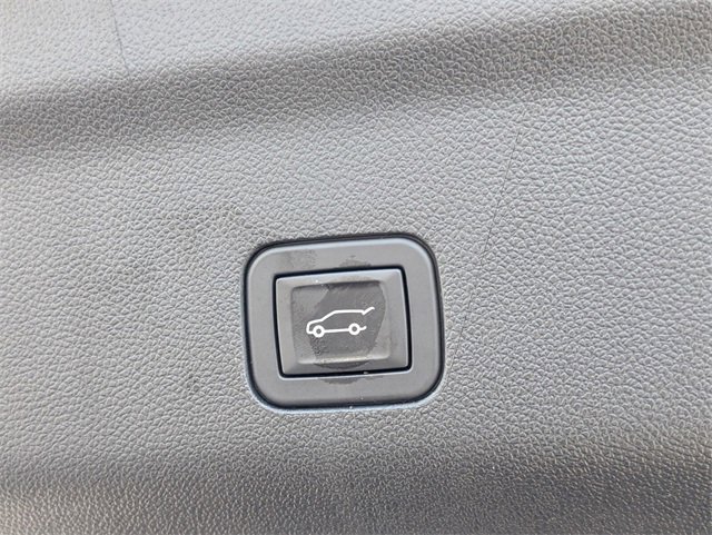 Used 2024 Chevrolet Tahoe Z71 image 17