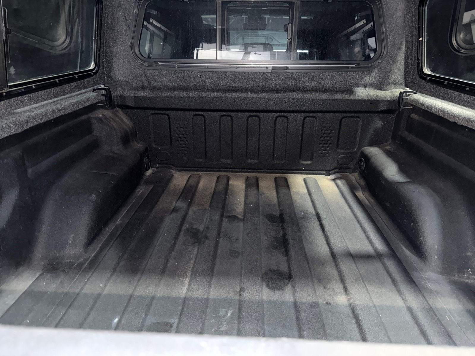 Used 2020 Jeep Gladiator Overland AWD/4WD image 30