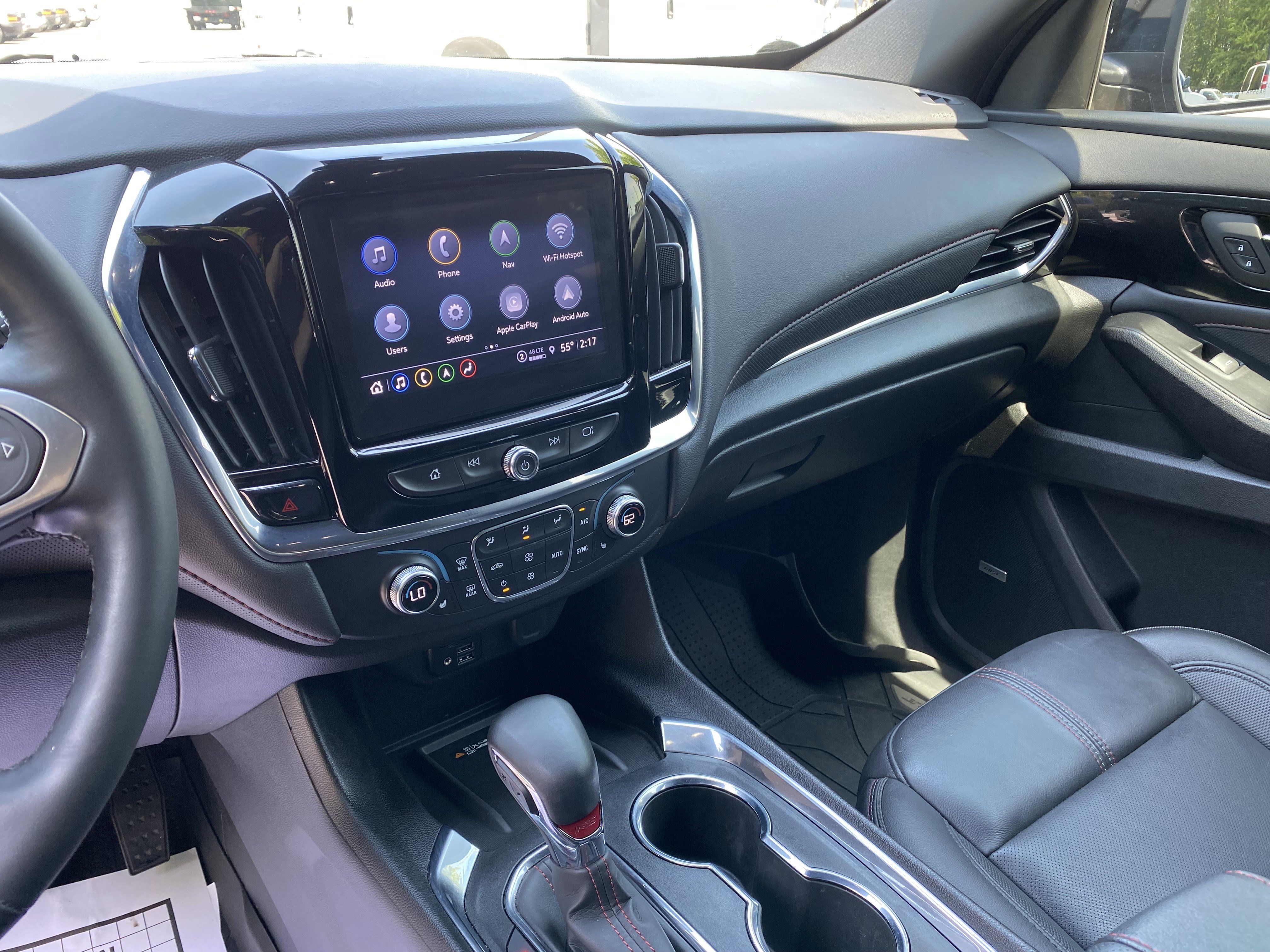 Used 2023 Chevrolet Traverse RS image 23