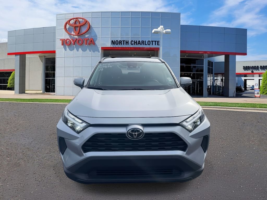 Used 2025 Toyota RAV4 XLE image 5