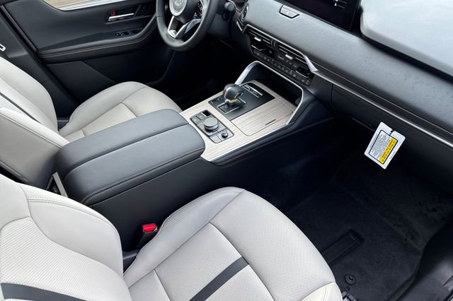 New 2025 MAZDA CX-90 Plug-In Hybrid w/ Preferred image 17