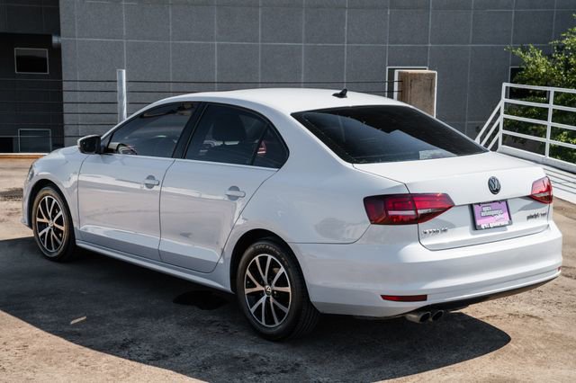 Used 2017 Volkswagen Jetta SE image 45