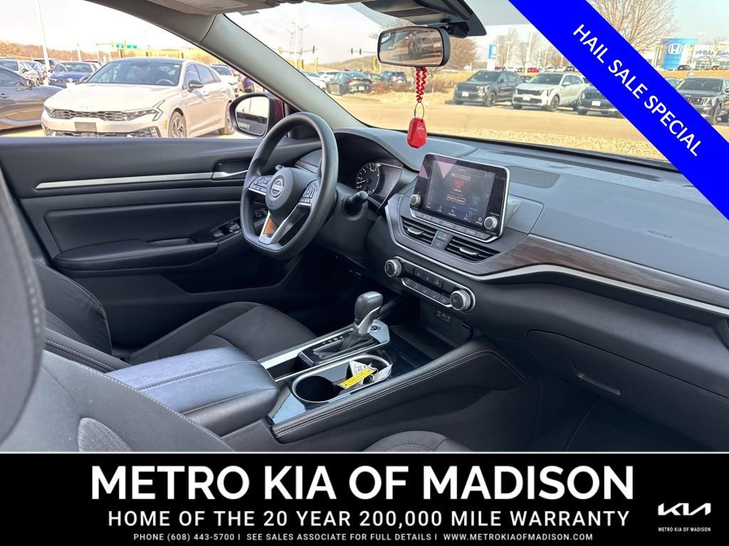Used 2023 Nissan Altima 2.5 SV FWD image 29