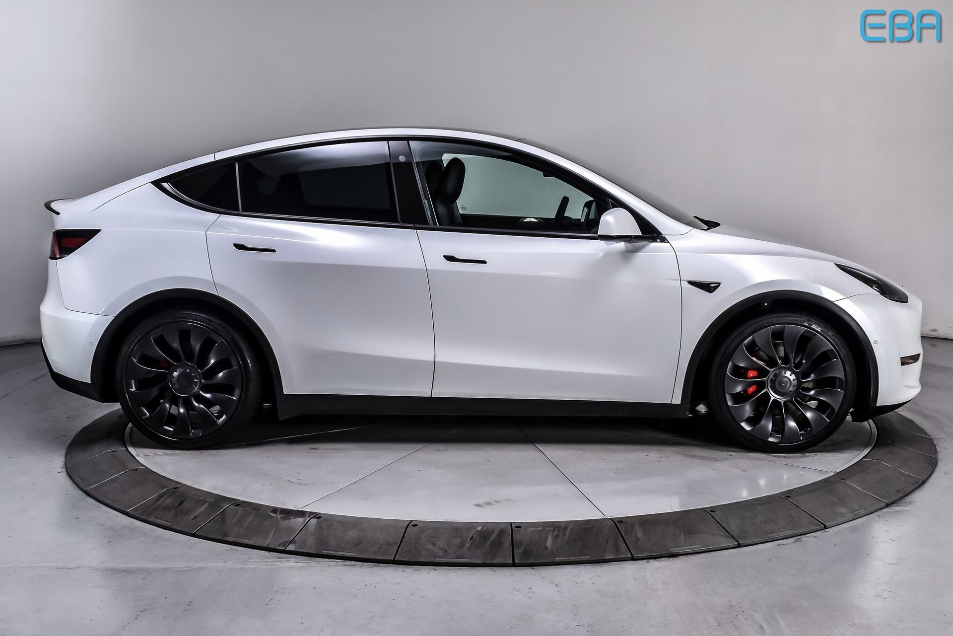 Used 2022 Tesla Model Y Performance image 7
