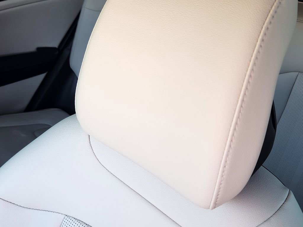 New 2026 Kia Sportage EX image 11