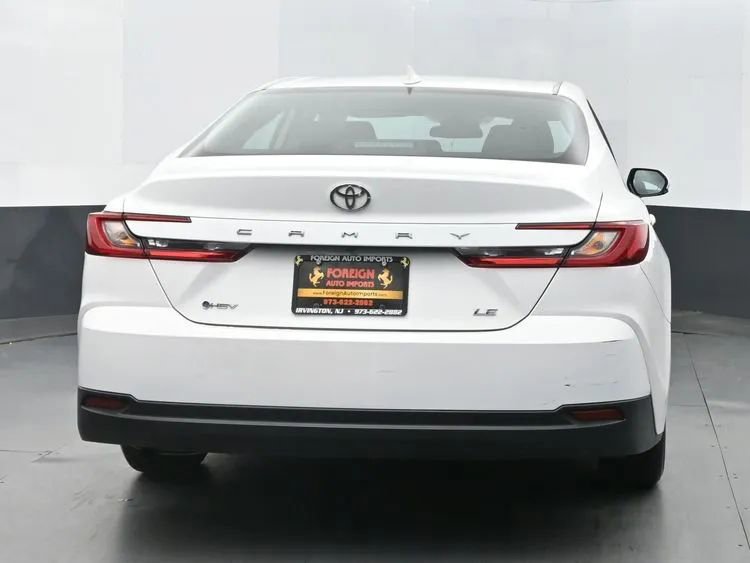 Used 2025 Toyota Camry LE image 8