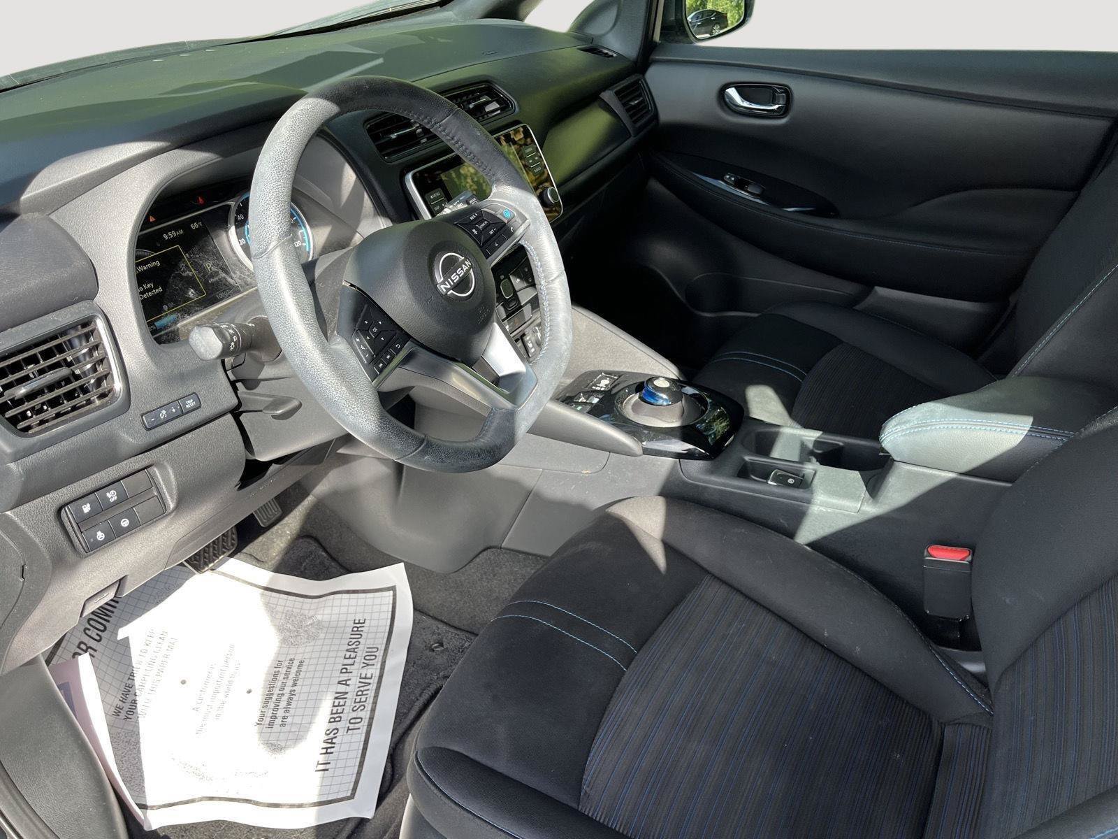 Certified 2025 Nissan Leaf SV Plus FWD image 22