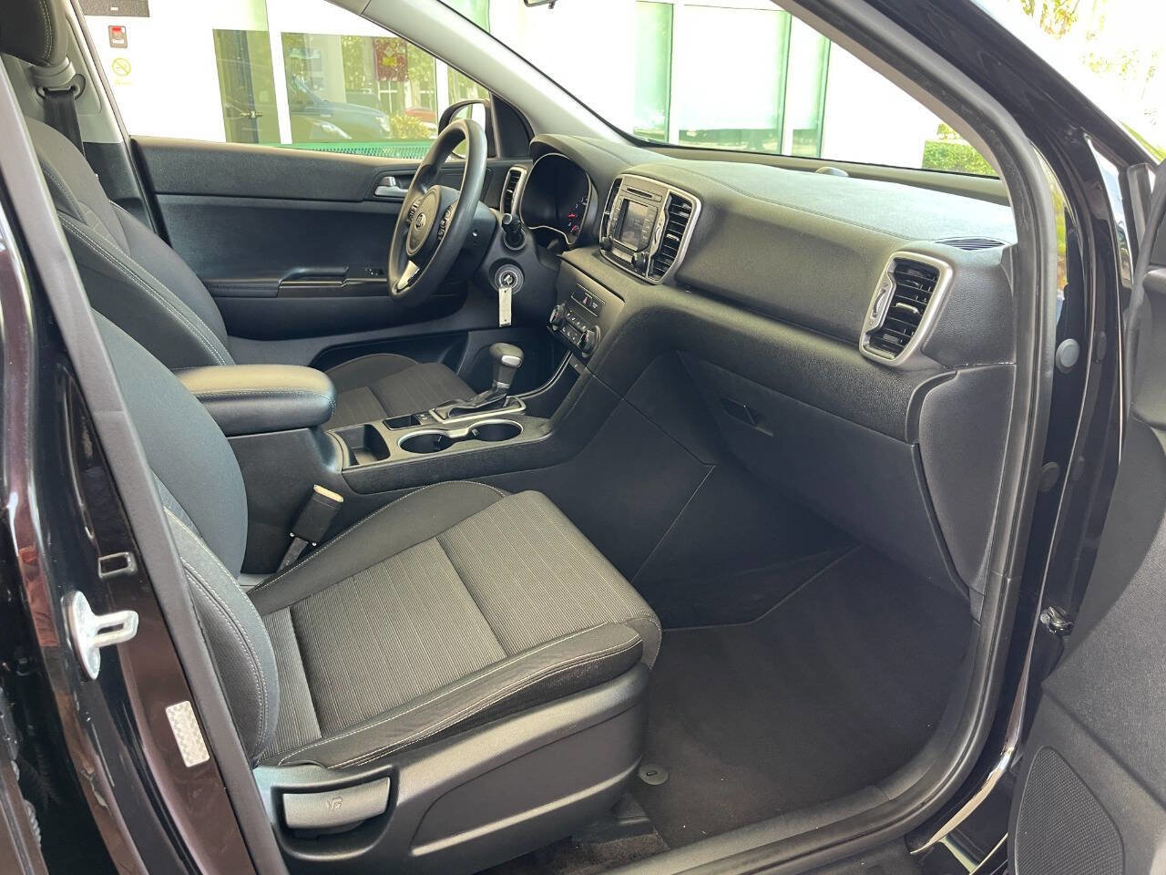 Used 2017 Kia Sportage LX w/ LX Popular Package image 24