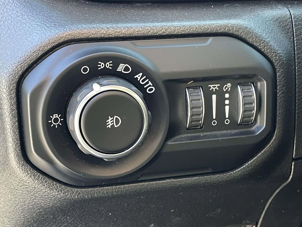 Used 2021 Jeep Wrangler Sport S image 8