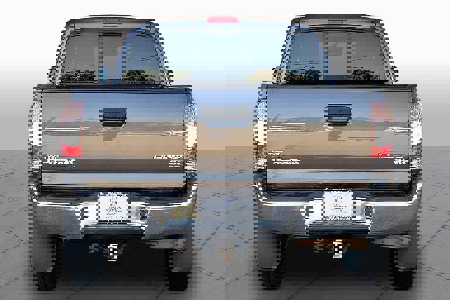 Used 2012 Toyota Tacoma PreRunner w/ SR5 Pkg RWD image 4