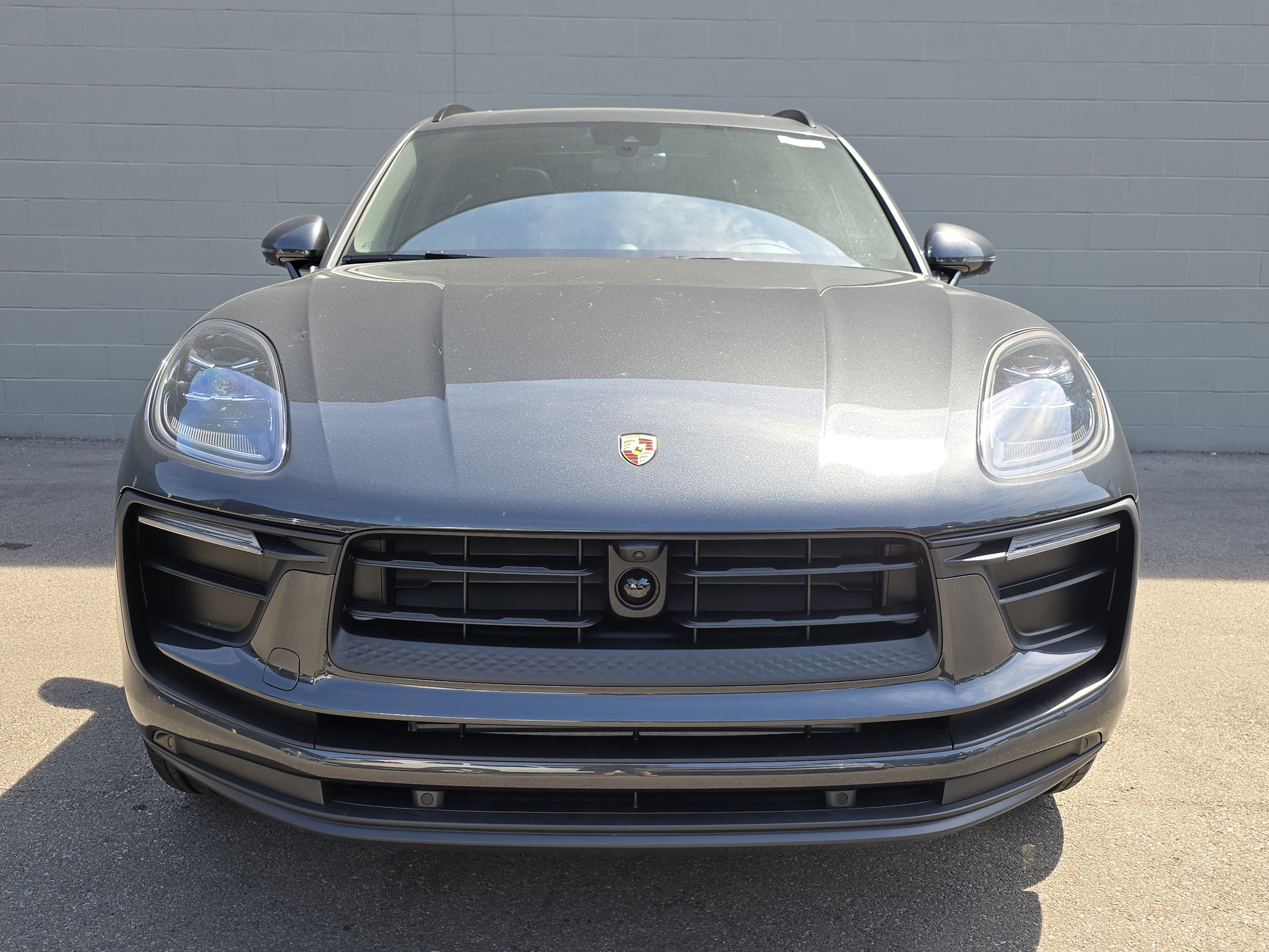 New 2025 Porsche Macan image 6