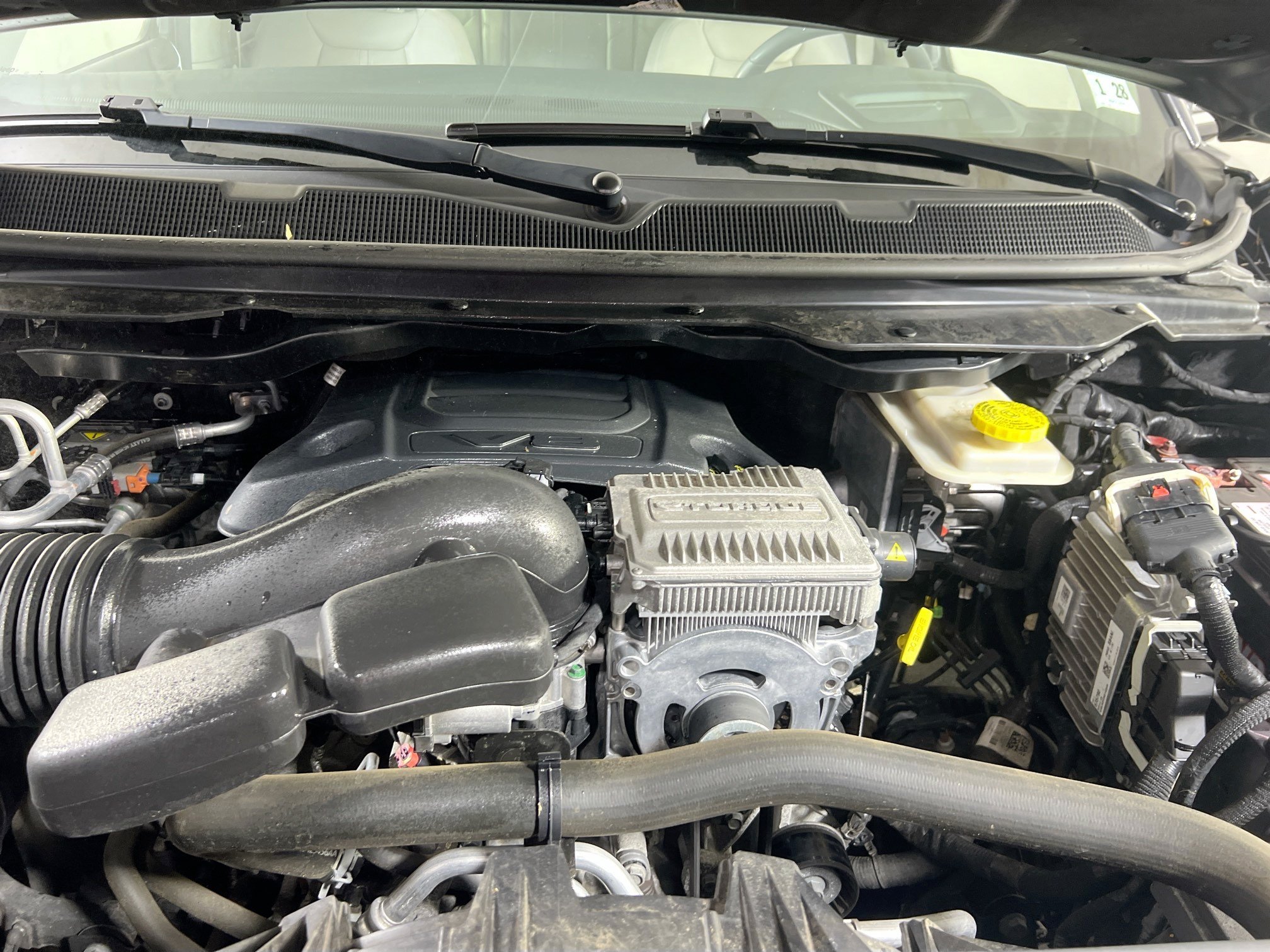 Used 2022 Jeep Wagoneer Series III AWD/4WD image 32
