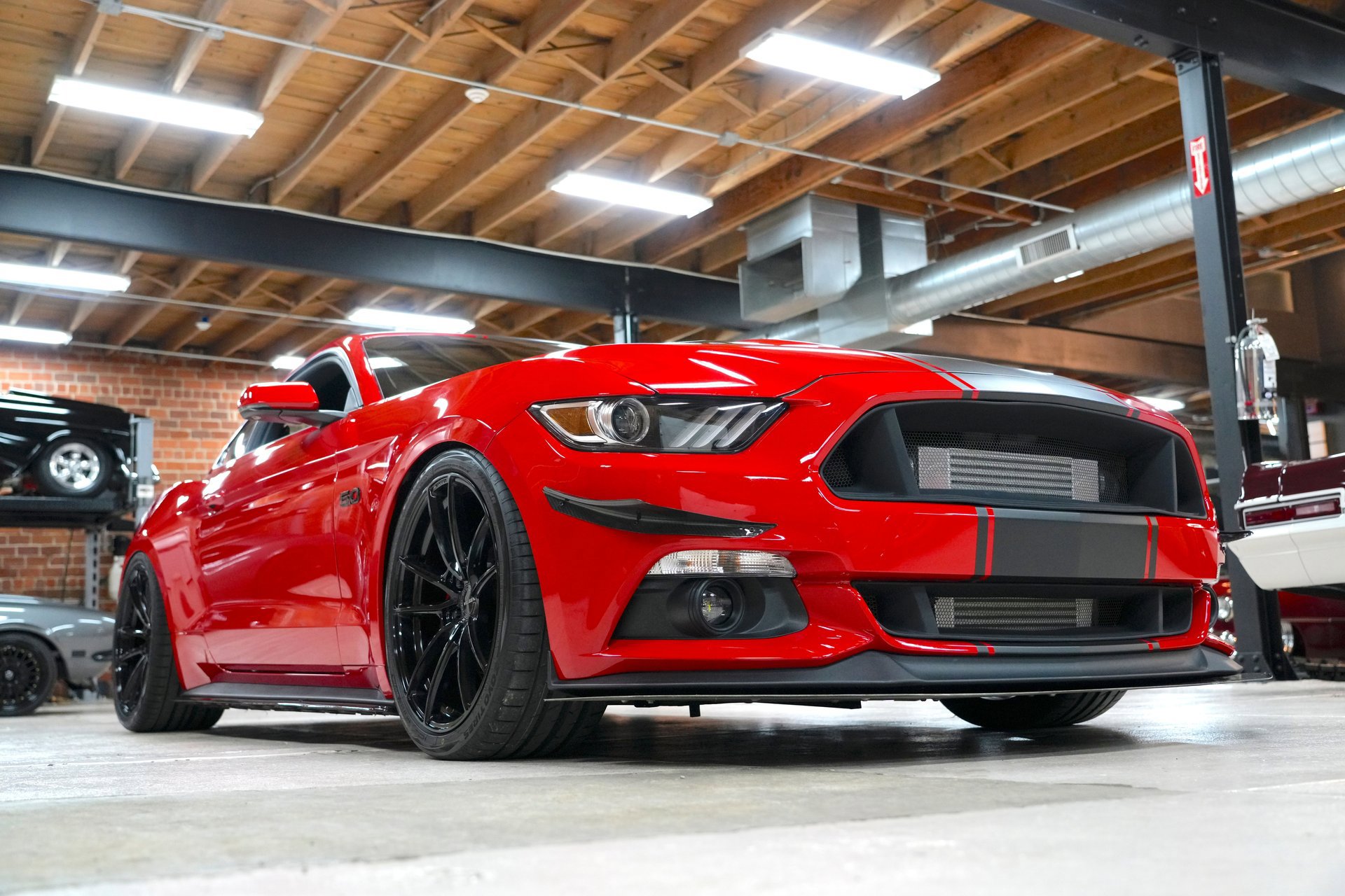Used 2016 Ford Mustang GT Premium w/ GT Performance Package RWD image 17