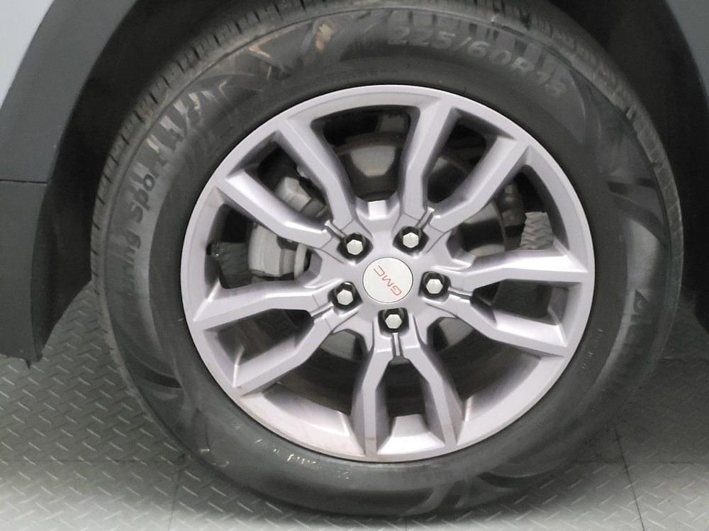 Used 2023 GMC Terrain SLT image 31