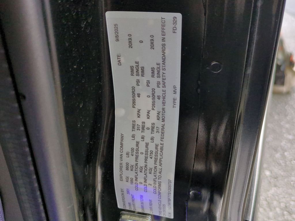 New 2025 GMC Savana 2500 Extended w/ Driver Convenience Package image 34