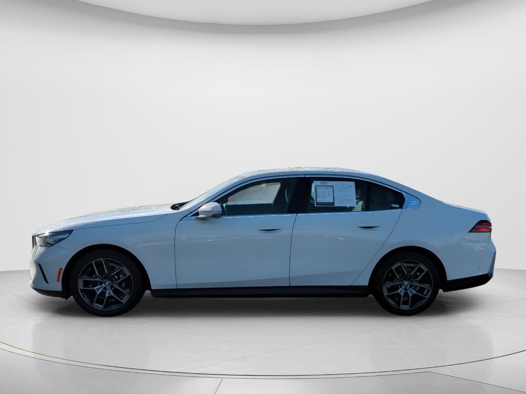 Used 2026 BMW 530i xDrive AWD/4WD image 8