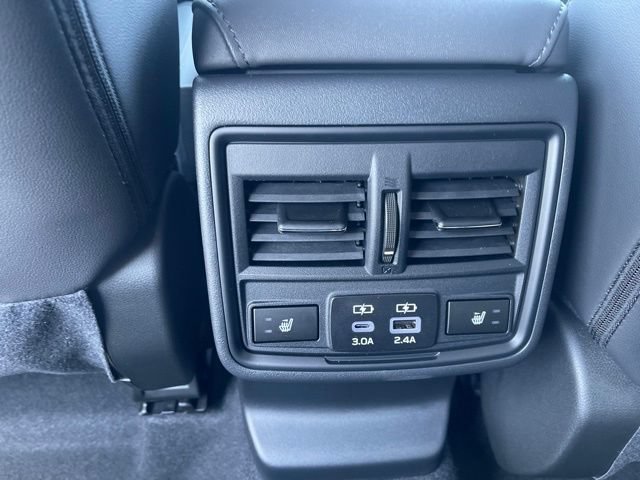 New 2026 Subaru Outback Limited AWD/4WD image 12