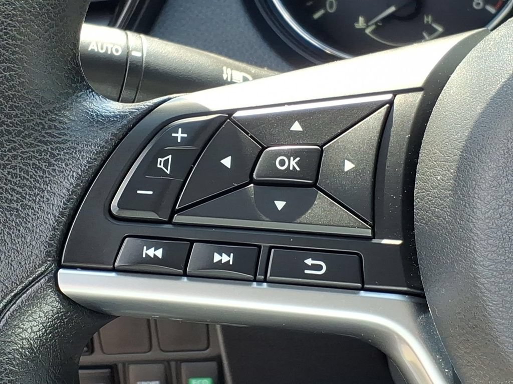 Used 2021 Nissan Rogue Sport S AWD/4WD image 11