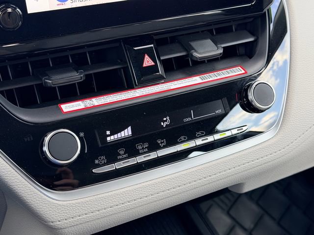 Used 2026 Toyota Corolla Cross L image 16