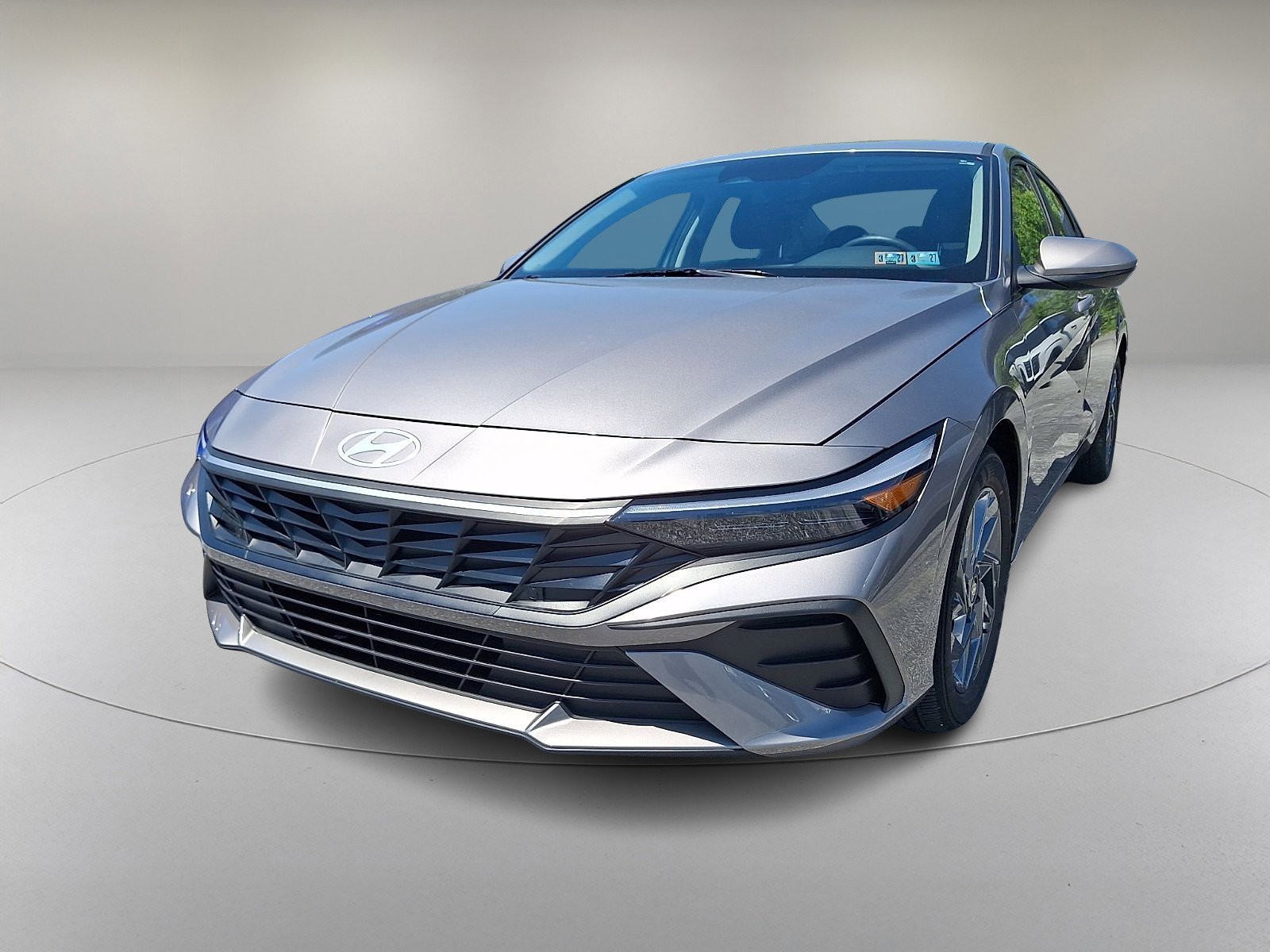 Used 2024 Hyundai Elantra SEL FWD image 4