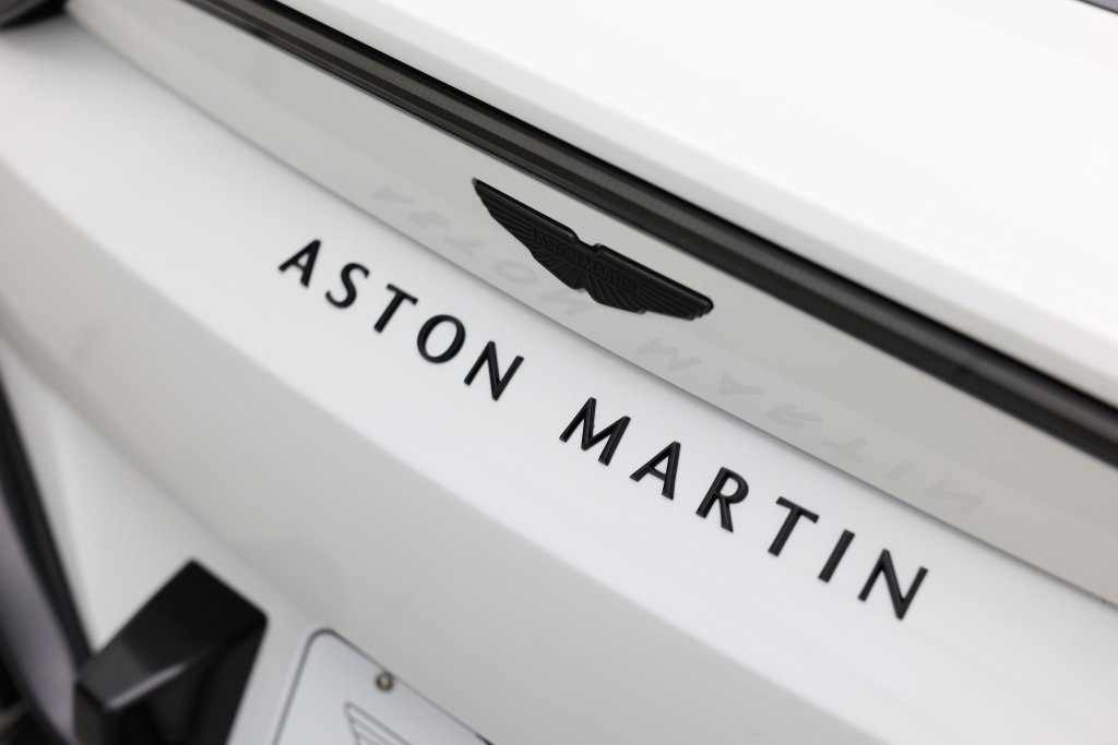 New 2025 Aston Martin V8 Vantage Coupe image 7