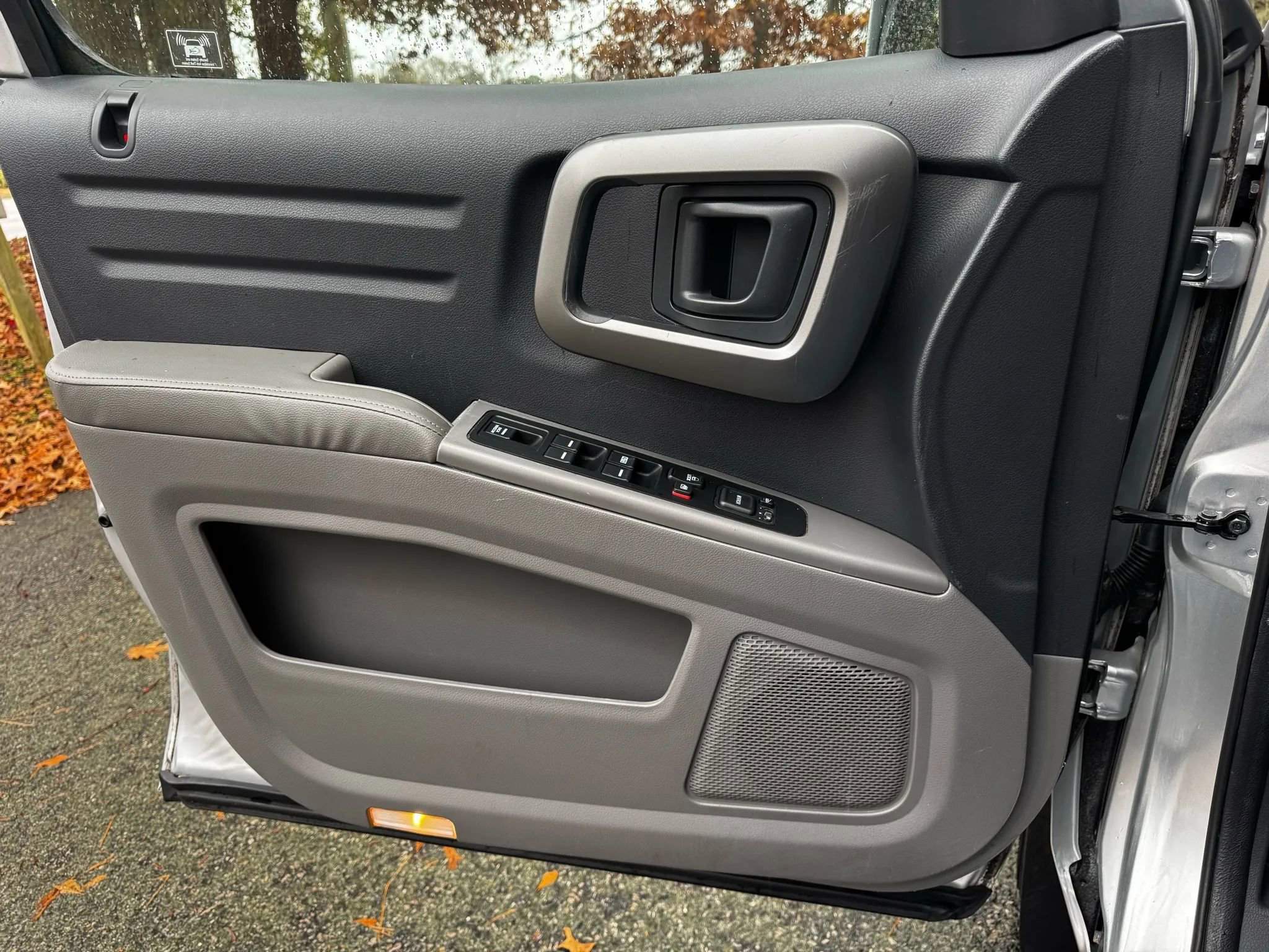 Used 2011 Honda Ridgeline RTL image 10