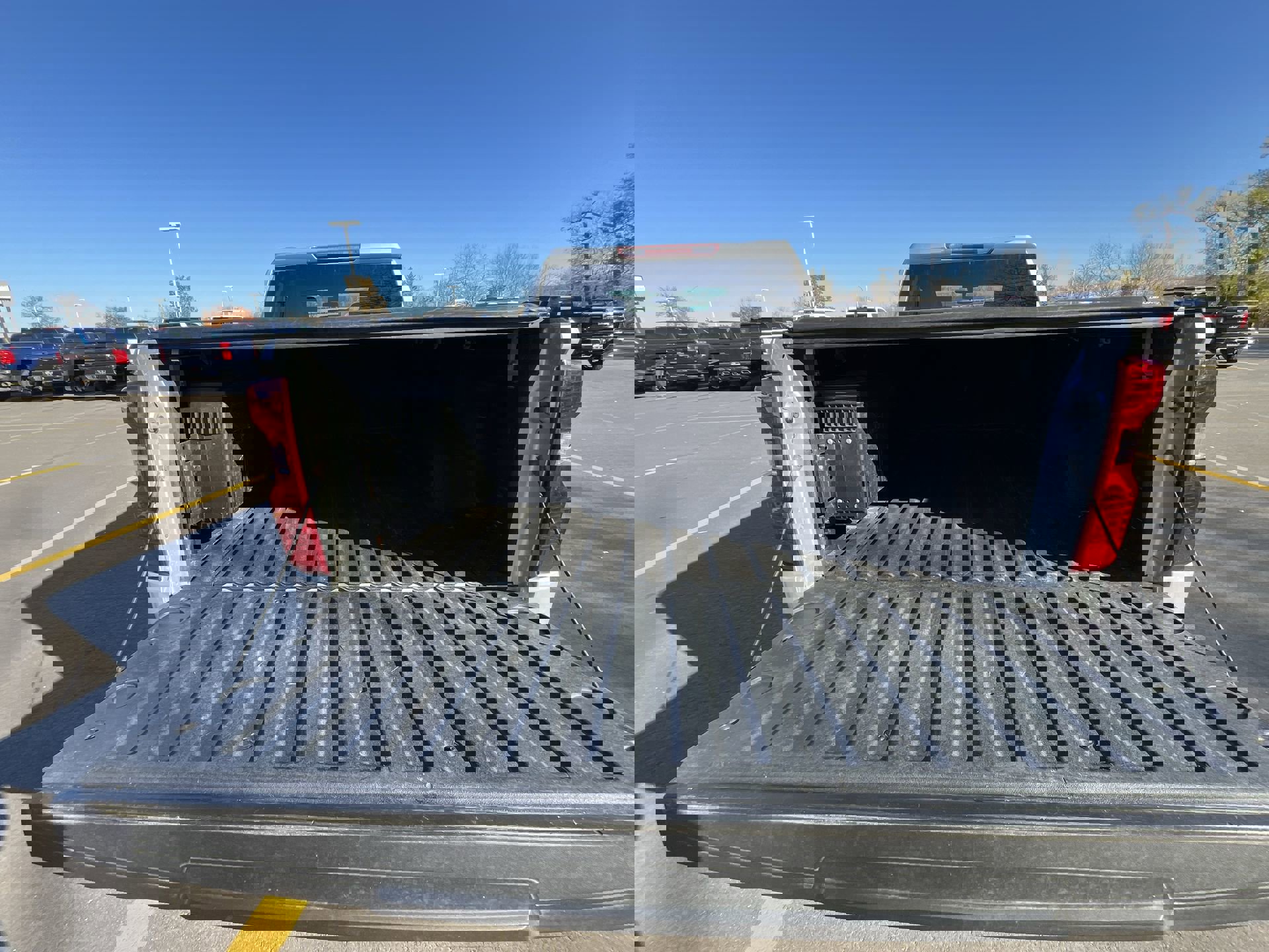 Certified 2019 Chevrolet Silverado 1500 LT w/ All-Star Edition image 26