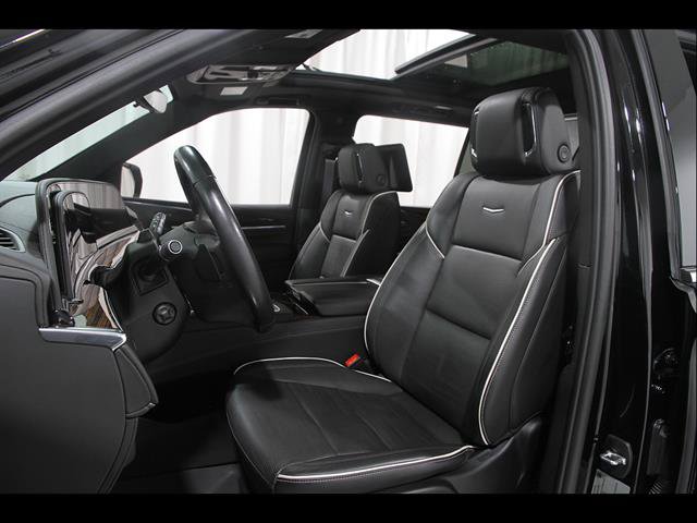Certified 2024 Cadillac Escalade ESV Premium Luxury w/ LPO, Floor Liner Package AWD/4WD image 5
