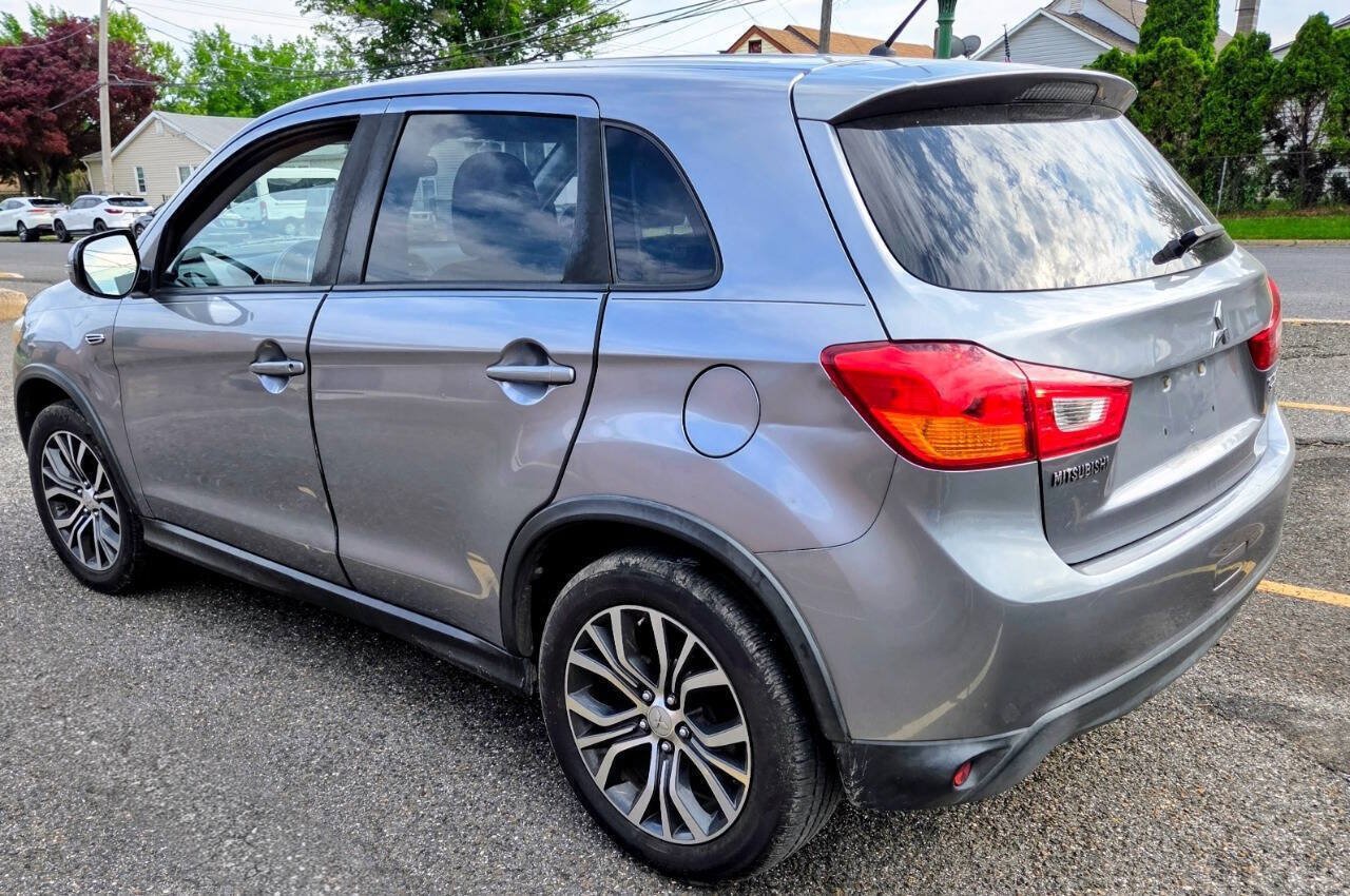 Used 2016 Mitsubishi Outlander Sport ES FWD image 7