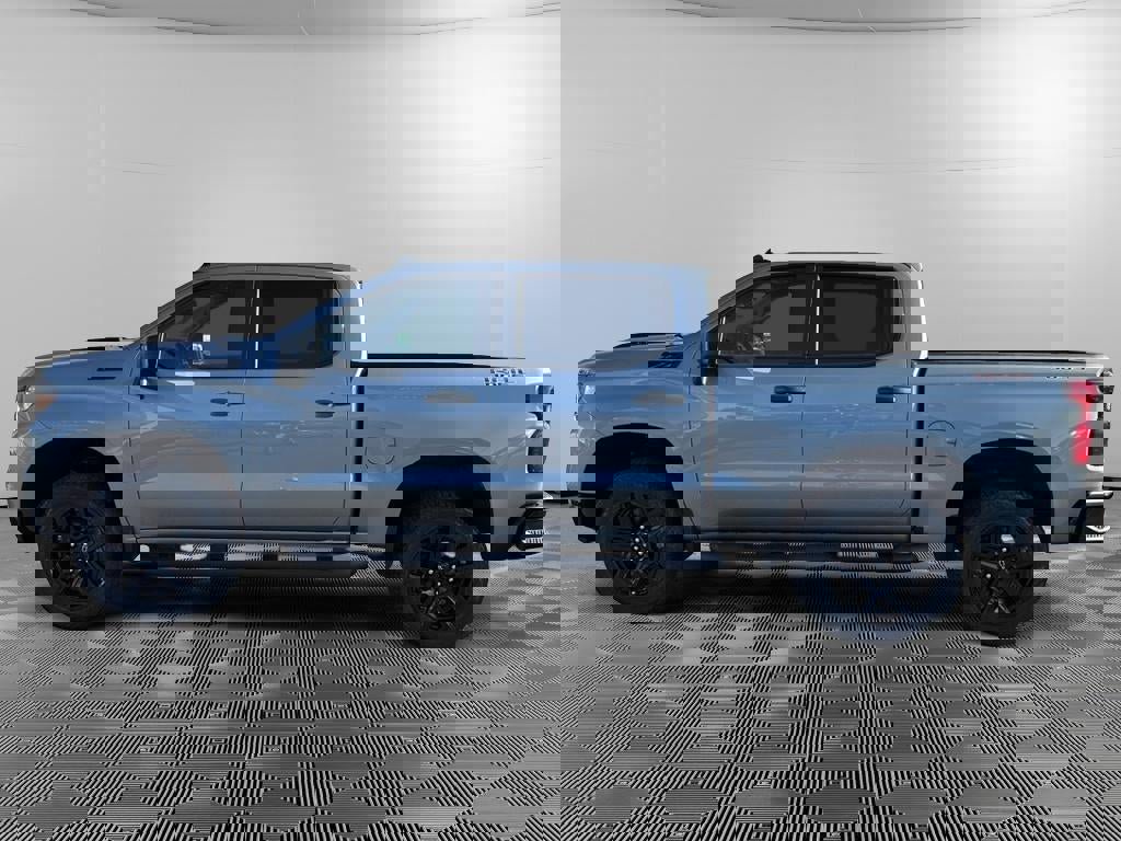 New 2026 Chevrolet Silverado 1500 Custom Trail Boss w/ LPO, Dark Essentials Package image 4