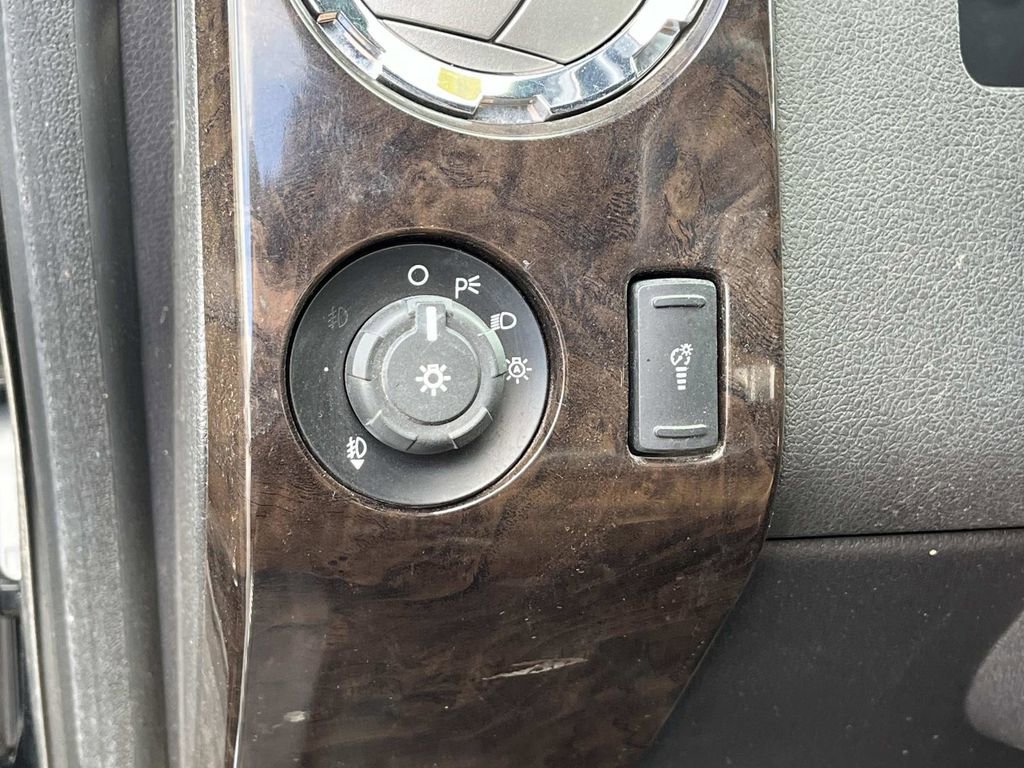 Used 2015 Ford F350 Platinum image 27