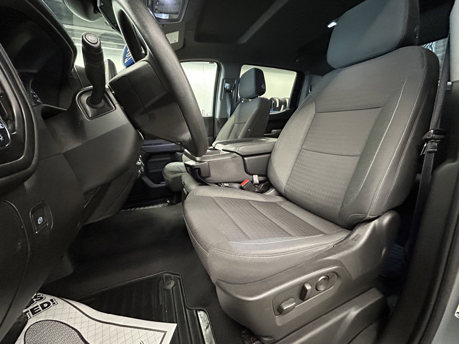 Used 2023 Chevrolet Silverado 1500 Custom image 11