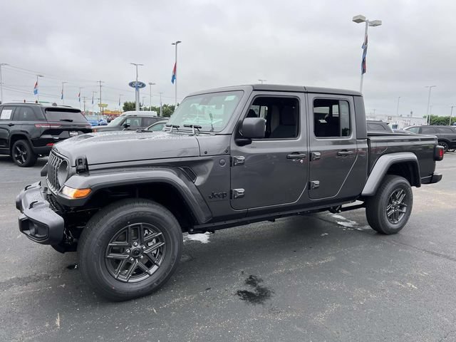 New 2025 Jeep Gladiator Sport AWD/4WD image 3