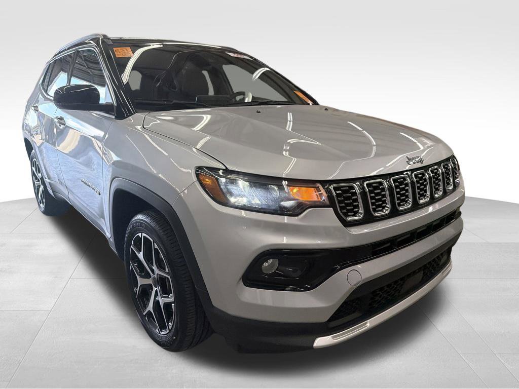 Used 2025 Jeep Compass Limited AWD/4WD image 17