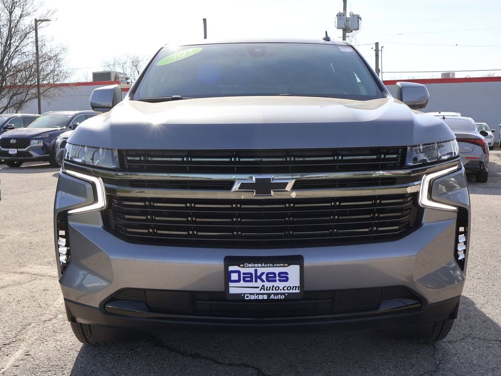 Used 2021 Chevrolet Suburban RST image 3