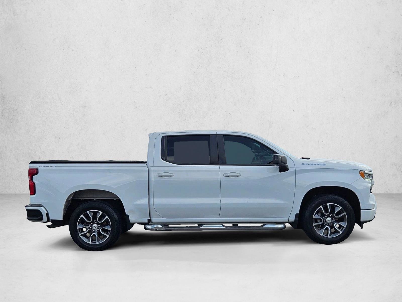 Used 2022 Chevrolet Silverado 1500 RST RWD image 4