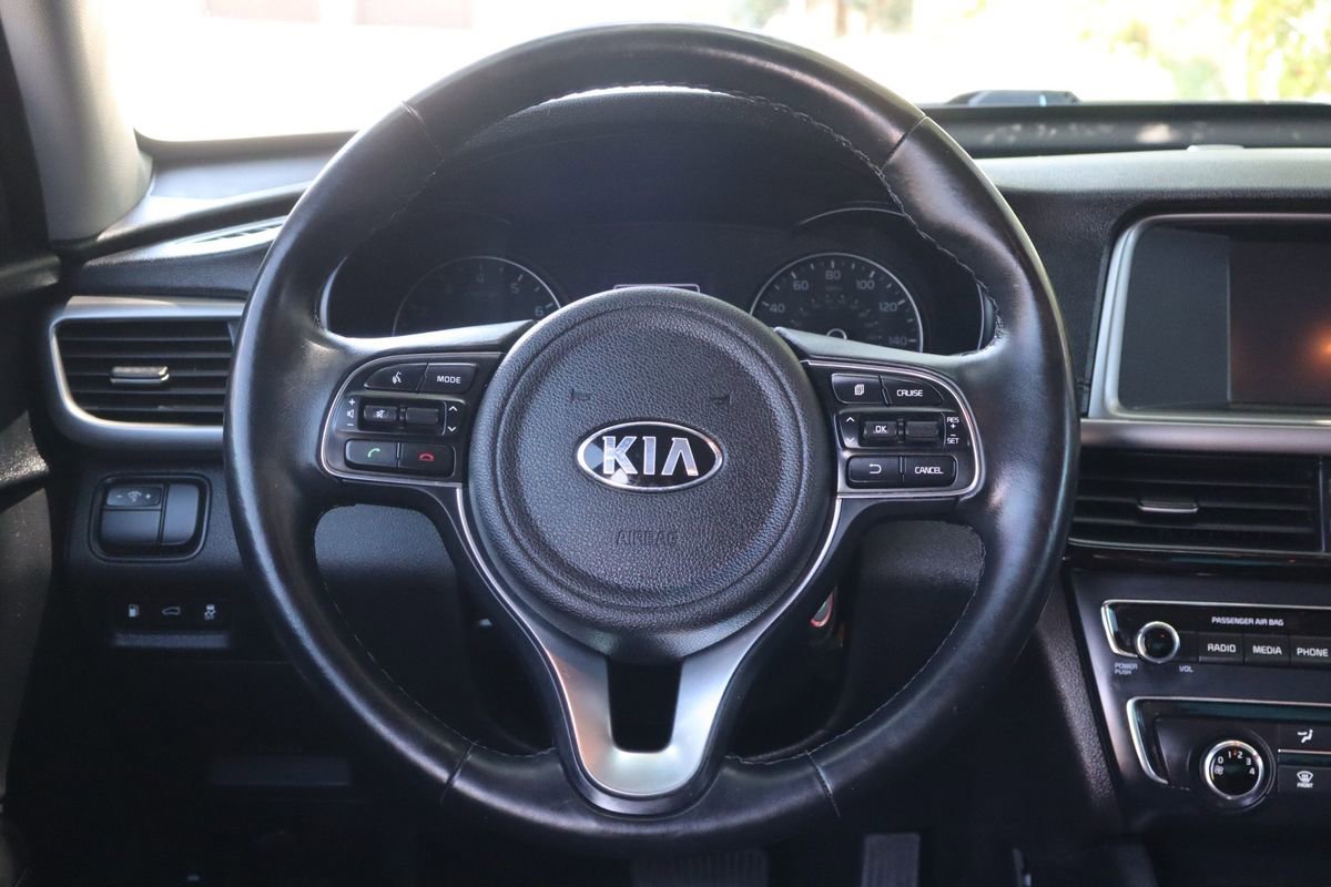 Used 2018 Kia Optima S FWD image 18