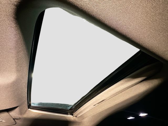 Used 2020 Chevrolet Silverado 1500 LTZ w/ LTZ Premium Package image 24