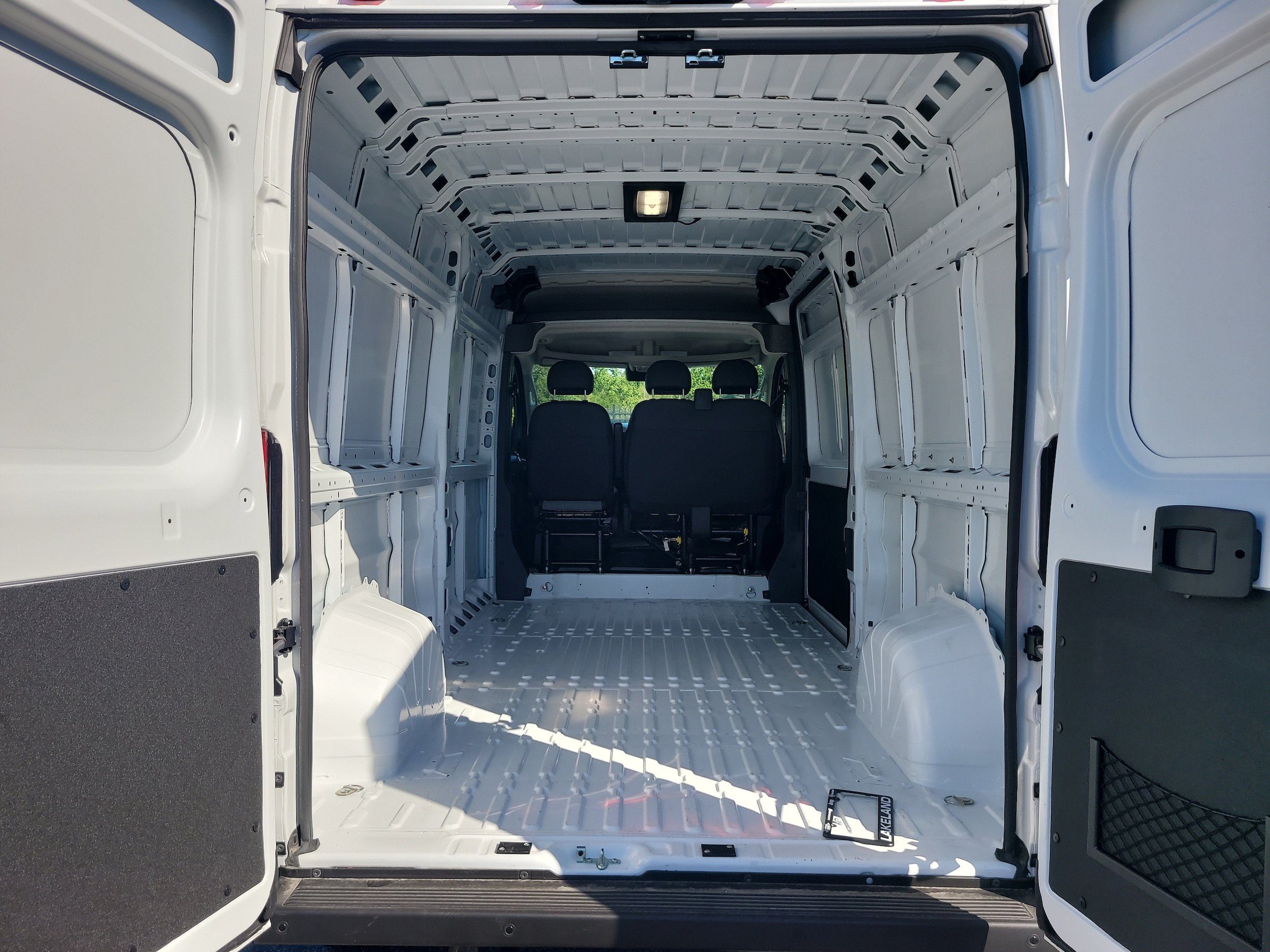 New 2026 RAM ProMaster 1500 w/ Convenience Group FWD image 9