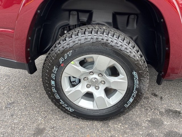 New 2026 RAM 1500 4x4 Crew Cab image 9